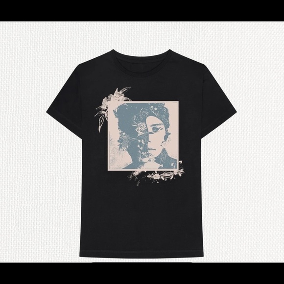 Shawn Mendes New back cover  T-Shirt  Size XL - Picture 1 of 2